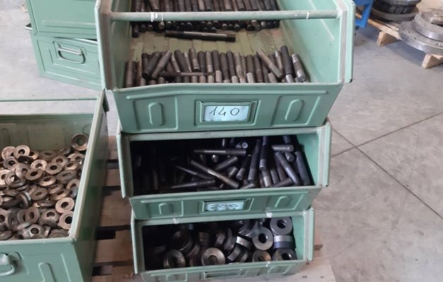 TIRANTI VARI M 24x300 M 20x230 M20x150